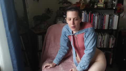Snapshot of ellynaomi chatting on October 25, 4:47 pm Elly Naomi online show from October 25, 4:47 pm