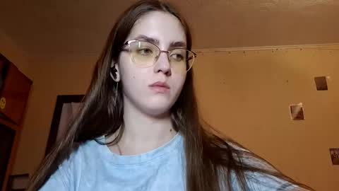 Kate online show from March 18, 2:22 pm