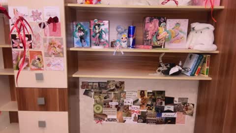 Cindy online show from April 10, 9:32 pm