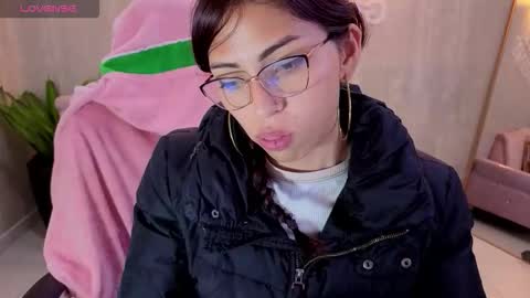 Elody  online show from February 11, 3:20 am