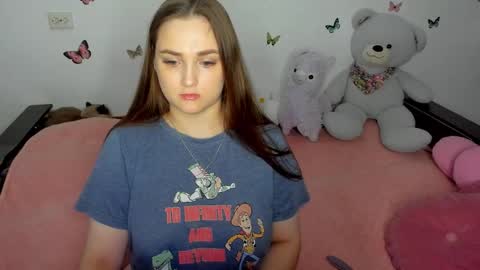 Elsa online show from December 2, 8:00 pm