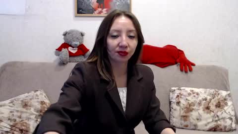 ElvinaSweet online show from April 3, 5:49 am