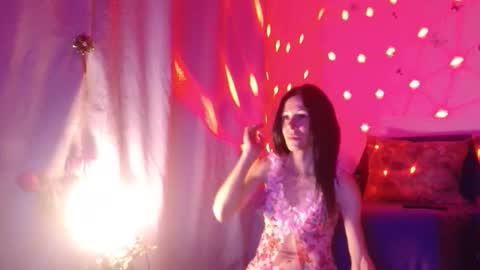 Elisa online show from November 25, 10:21 pm