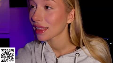 Elysia online show from November 6, 10:26 pm