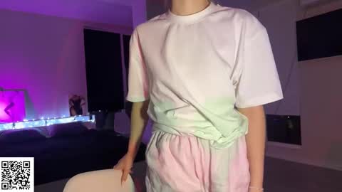 Elysia online show from November 29, 11:42 pm