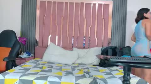 licy online show from October 24, 8:16 pm