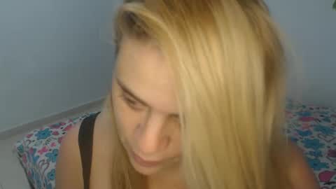 E L Z A  online show from February 17, 4:17 pm