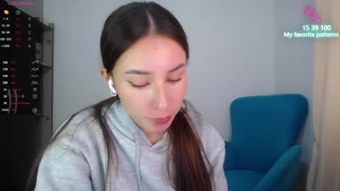 Snapshot of emaa_martins chatting on October 8, 10:14 pm Emaa online show from October 8, 10:14 pm