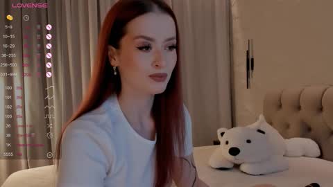 Snapshot of emelilove chatting on October 14, 5:43 am Emeli online show from October 14, 5:43 am