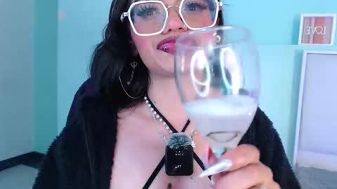 Danna online show from March 22, 8:20 am