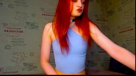 Snapshot of emi_less chatting on September 13, 3:42 pm Emi online show from September 13, 3:42 pm