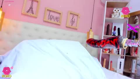 Emily Sarai online show from February 4, 8:23 pm