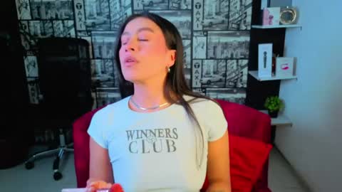Emilia Gomez online show from June 4, 3:12 am
