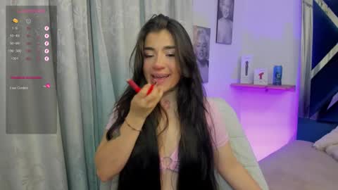 emilayton_ online show from March 5, 4:35 am