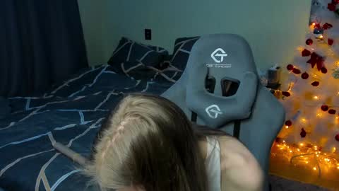 emili_sweet__ online show from December 26, 6:54 pm