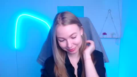 Emilia online show from January 12, 6:29 am