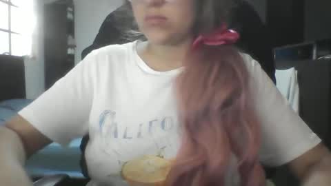 emiliahoney online show from February 1, 3:00 pm