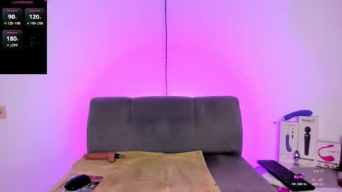 emiliana_bloomm online show from November 16, 7:47 pm