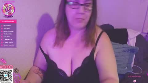 emilie foxx online show from December 17, 6:09 pm