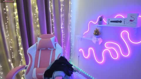 Emiliya online show from March 9, 2:07 am