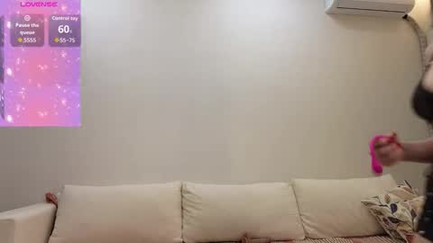 emilli_blanc online show from December 14, 7:52 pm