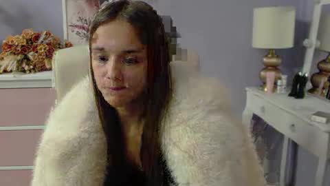 Snapshot of emilly_lust99 chatting on October 13, 7:11 am Emilly online show from October 13, 7:11 am