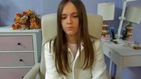 Emilly online show from February 27, 9:09 am