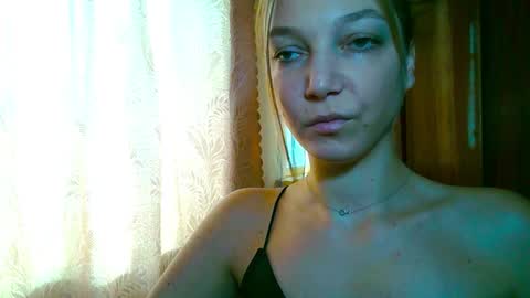 Emilly online show from November 28, 10:40 am