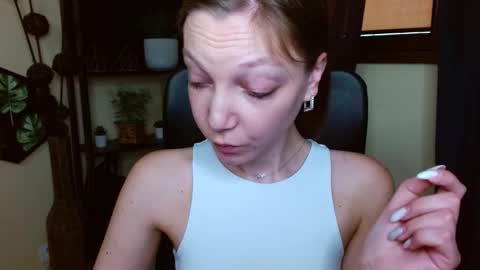 Emilly online show from March 9, 1:03 pm