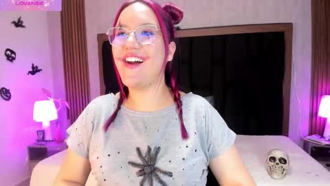 Emily online show from October 30, 5:21 am