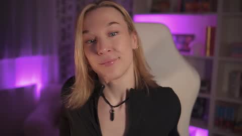 Em -  online show from January 4, 8:16 pm