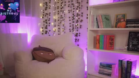 Em -  online show from January 7, 11:45 pm