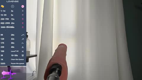 Emily online show from April 19, 1:44 pm