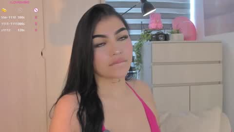 Snapshot of emily_kenner chatting on October 19, 12:40 pm EmilyKenner Independent model online show from October 19, 12:40 pm