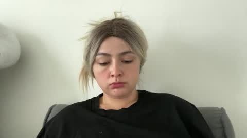 emily_morning_dew online show from September 15, 7:38 am