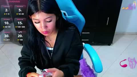       online show from June 22, 10:12 am