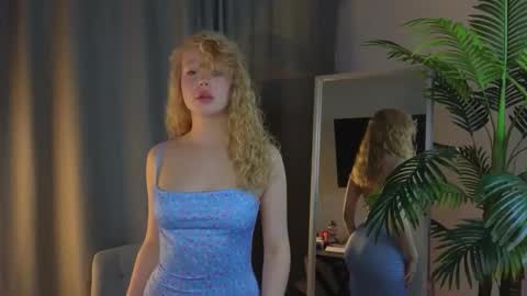 emily shepard online show from November 5, 2:50 am