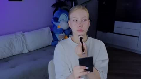 emily shepard online show from August 7, 2:40 am