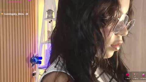 Emily online show from February 25, 12:48 pm