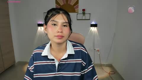 Emi online show from April 23, 11:18 pm