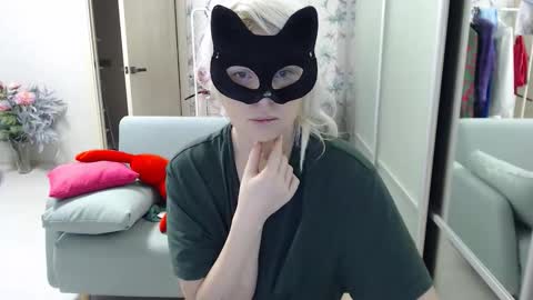 Emily online show from February 28, 2:16 pm