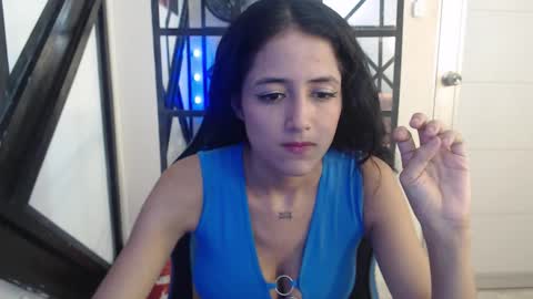 Snapshot of emily_zc1 chatting on October 10, 7:19 pm EMILY online show from October 10, 7:19 pm