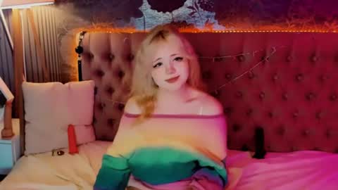 Baby Emelli online show from June 20, 7:45 am