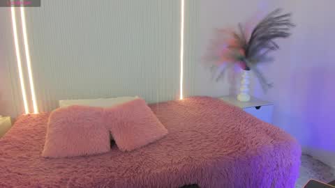 EMILY online show from April 7, 7:05 pm