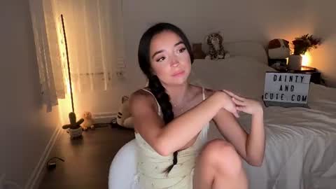 emilyfawn online show from July 22, 5:19 am