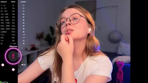 Emily  online show from March 14, 3:46 pm