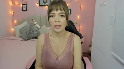 Emily online show from February 4, 9:40 pm