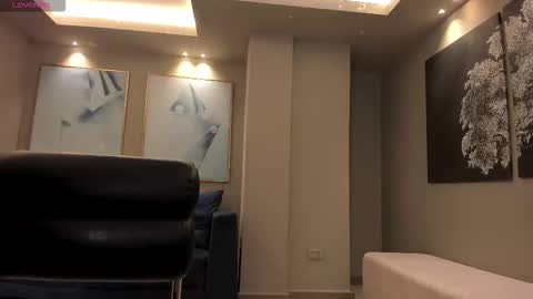 Emily online show from November 16, 11:16 pm