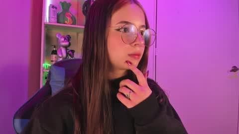 VALEEEN online show from February 2, 3:49 pm