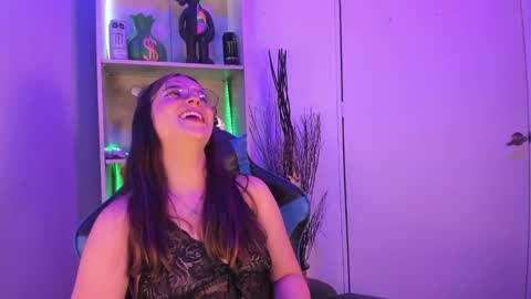 VALEEEN online show from March 11, 4:07 pm